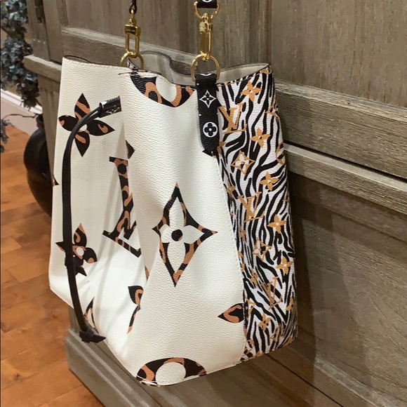 COPY - Louis Vuitton neo noe shoulder jungle while - Picture 5 of 5